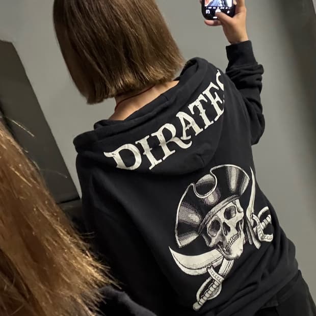 back skull printing hood zip-up