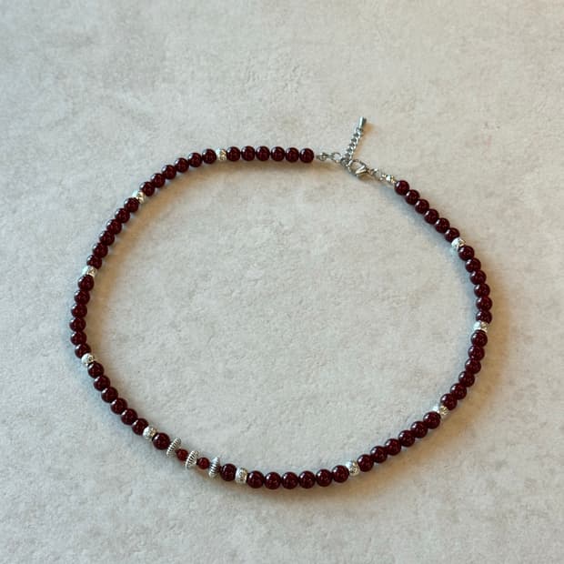 적색비즈 레이어드 목걸이