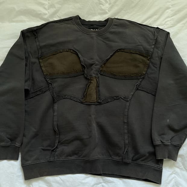 아조바이아조 스컬 맨투맨 AHOBYAJO