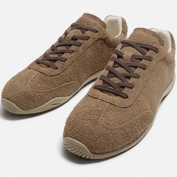 자라 브라운 레더 스니커즈