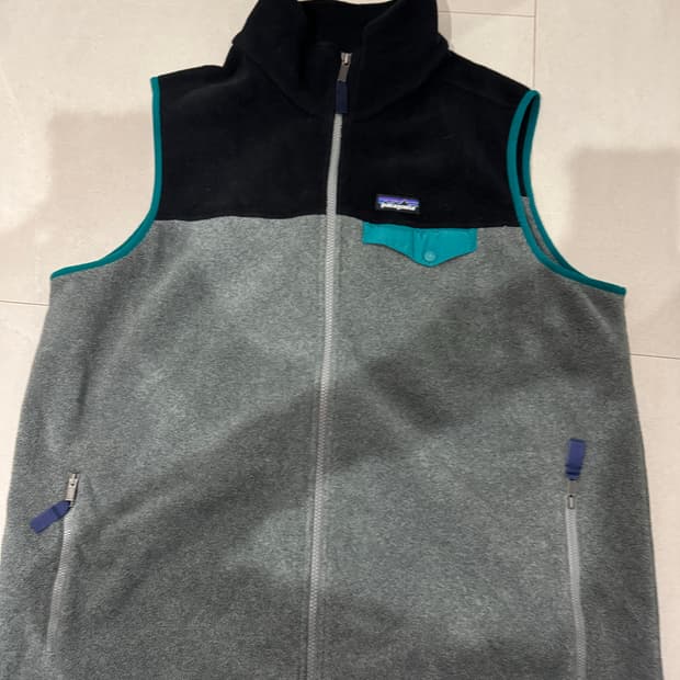 파타고니아 신칠라 플리스 베스트
