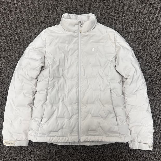 블랙야크 구스다운 여성 경량패딩 95사이즈