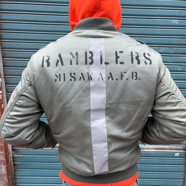 Aspesi x Avirex MA-1 자켓