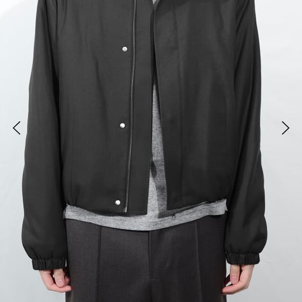 LES 플레인 봄버 먹