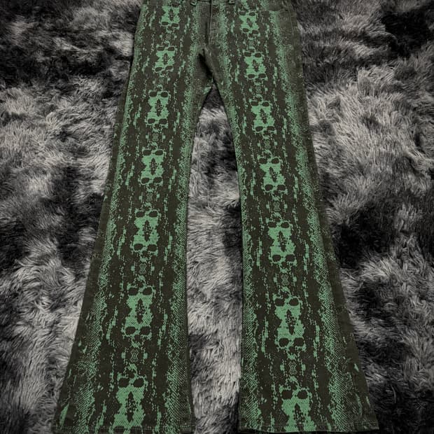 Hysteric Glamour 그린 스네이크 패턴 스컬 부츠컷 팬츠