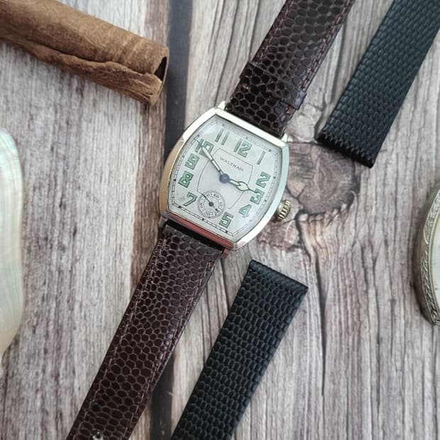 정품 월삼 엔틱 1926년식 토노형 수동시계(블랙 스트랩 추가구성 )