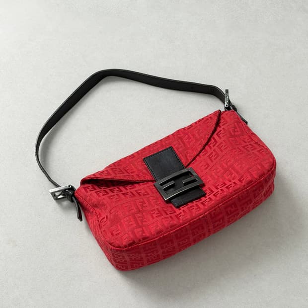 펜디 주카 FF 바게트 숄더백