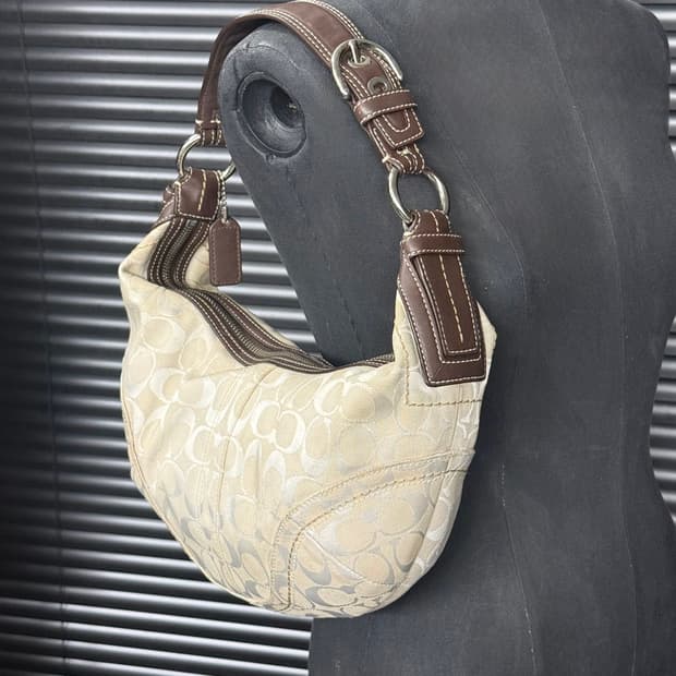 코치 가죽 캔버스 버클백 로고 숄더백 토드백 바게트백 브라운 갈색 가방 