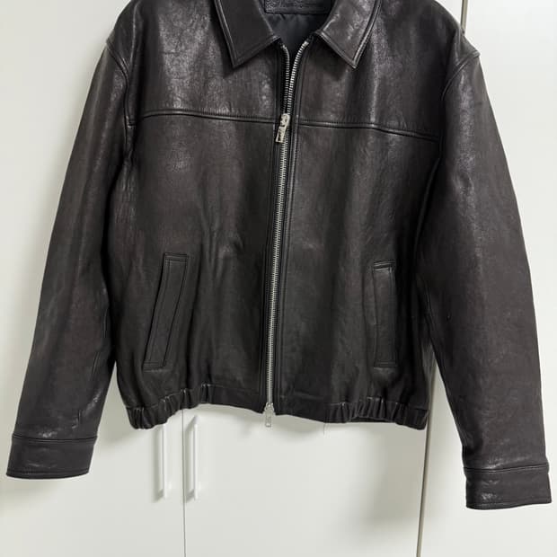 느와르라르메스 세미 오버 블루종 레더 자켓