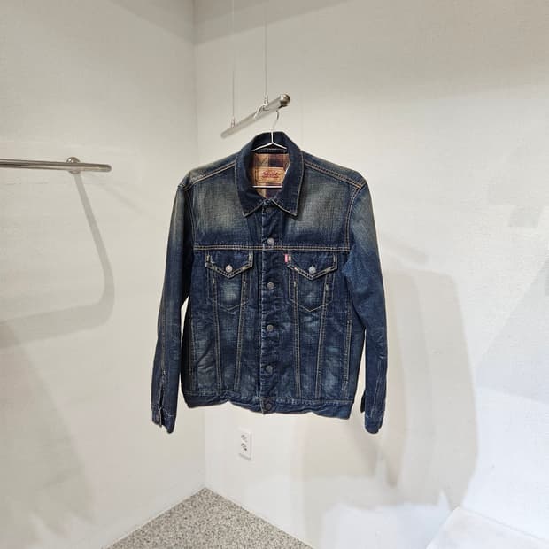 리바이스 데미지 워싱 데님 트러커 자켓
