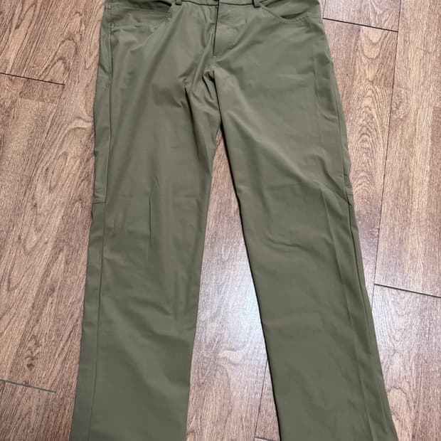 룰루레몬 abc클래식 남자 팬츠 팝니다