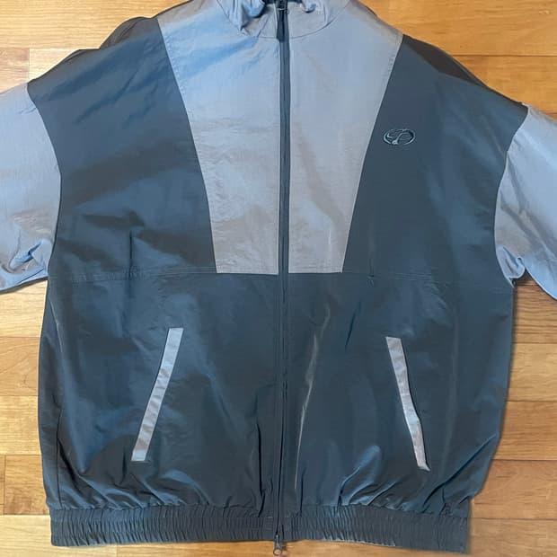 꼼파뇨 레이서 다트 윈드브레이커 챠콜