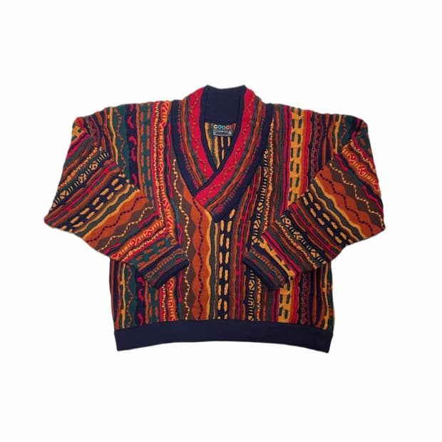 쿠지 브이넥 케이블 니트