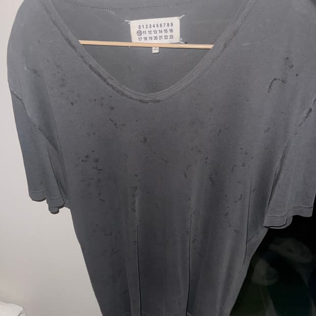 마르지엘라 루즈넥 t