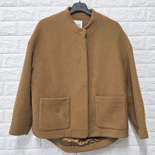 택포// 스튜디오 톰보이 모론방 코트 Free