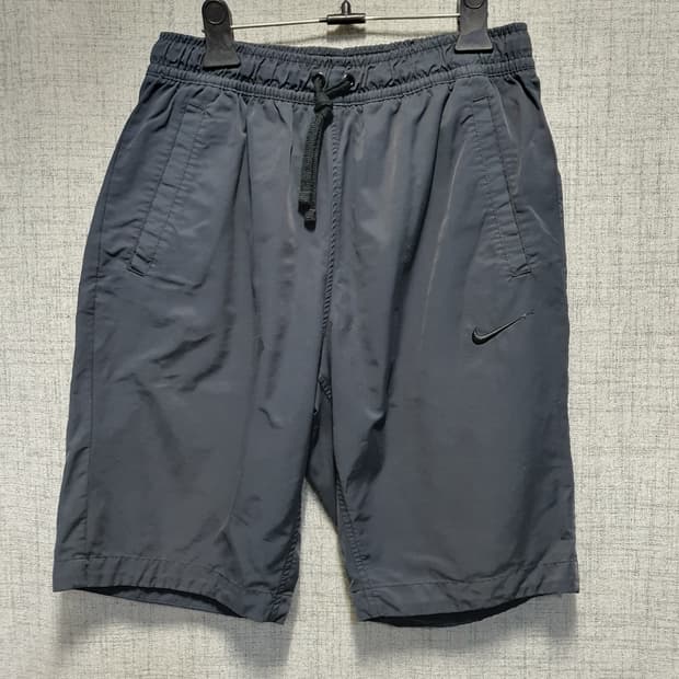 나이키 스우시 블랙 우븐 반바지 트레이닝 