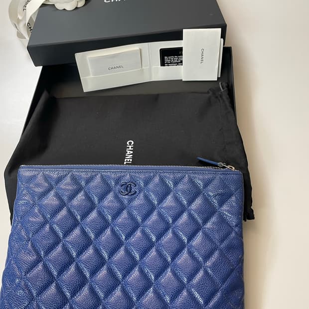 샤넬캐비어클러치한정판-정품 29번-