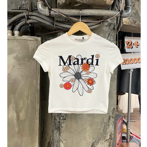 마르디 메르크디 크롭 반팔티 화이트 #csz4072