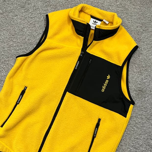 [95] 아디다스 후리스 조끼