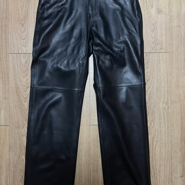 토니웩 레더팬츠 30사이즈 팝니다(23fw)