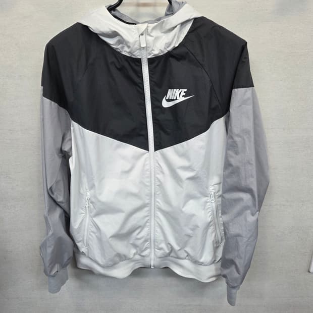 나이키 키즈 주니어 윈드러너 바람막이 후드자켓 75 여성 xs