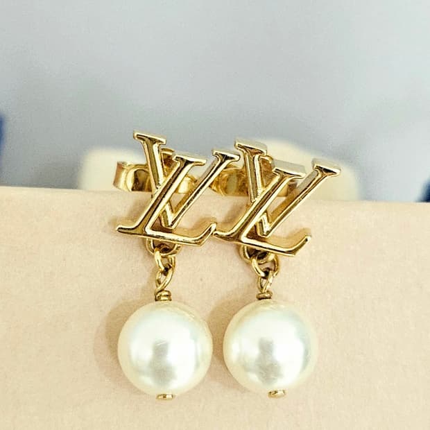 [국내매장판] 루이비통 LV아이코닉 루이자 귀걸이 [정품/풀박스]