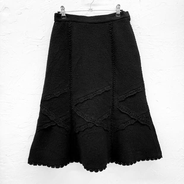 atsuro tayama 레이스 울 스커트