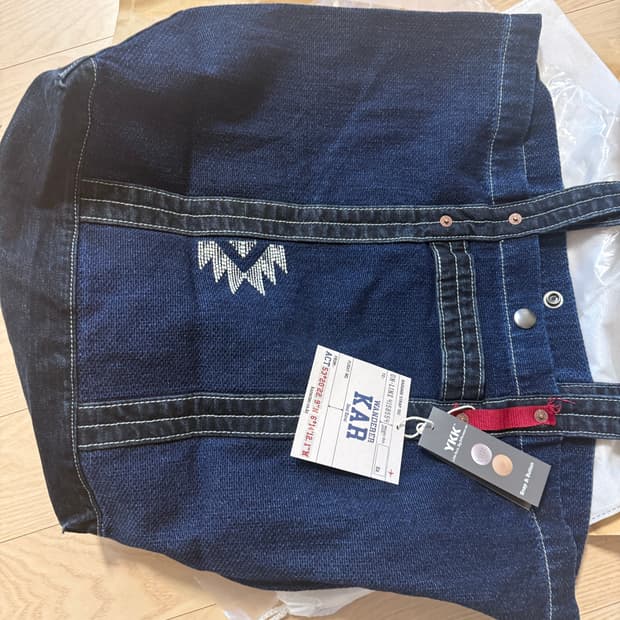 카락터 데님 토트백