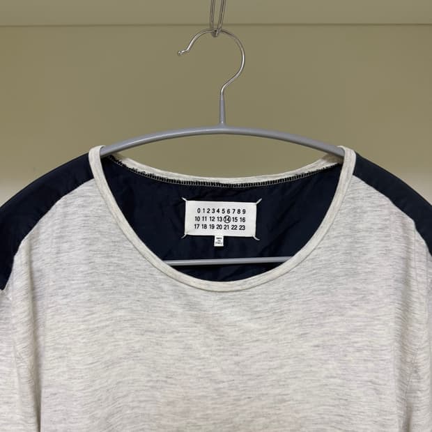 Maison margiela 숄더 디테일 반팔 티셔츠