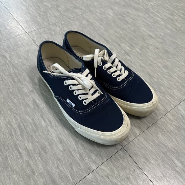 반스 볼트 네이비 어센틱 9.5