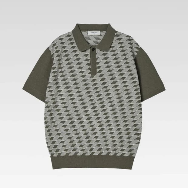 After pray 카라 반팔니트