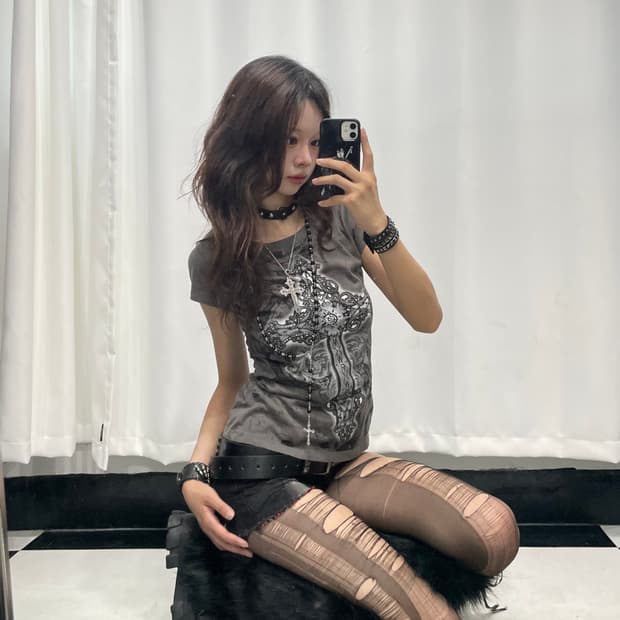 🎸그레이 크로스 프린팅 티셔츠🎸
