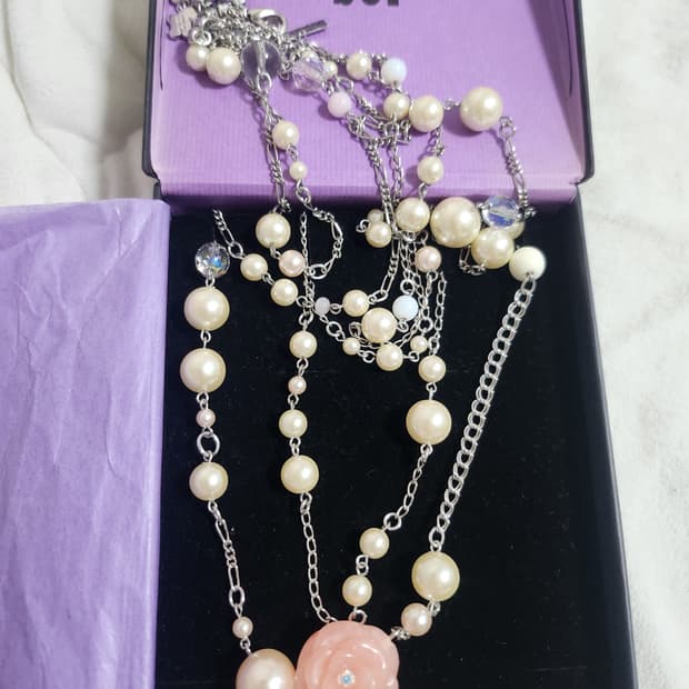 안나수이 진주 꽃 목걸이