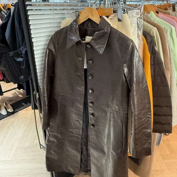 웨일즈보너 레더 코트