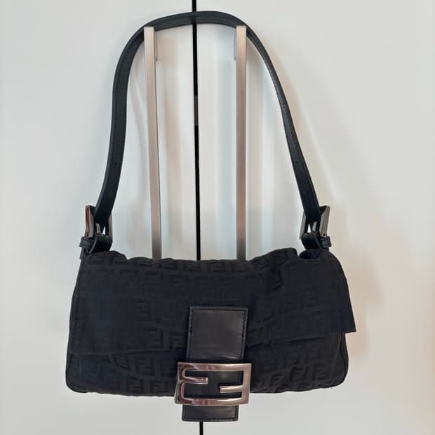 펜디 주카 맘마 바게트백