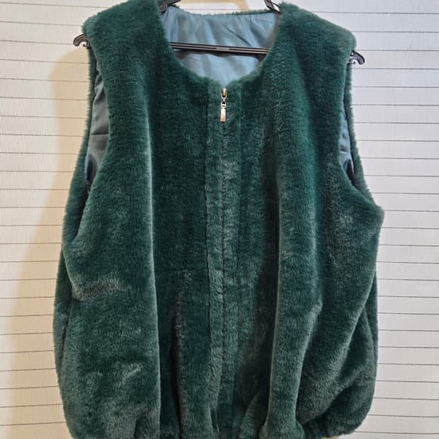 초록색 털 조끼 L