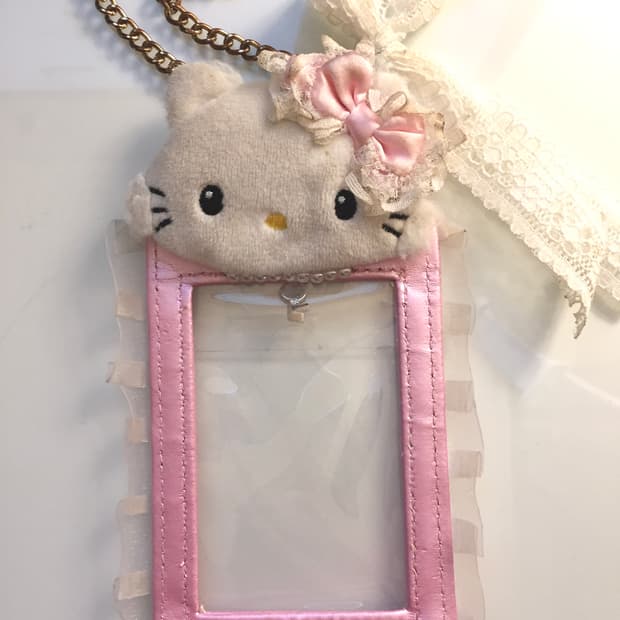 챠미키티 포카홀더