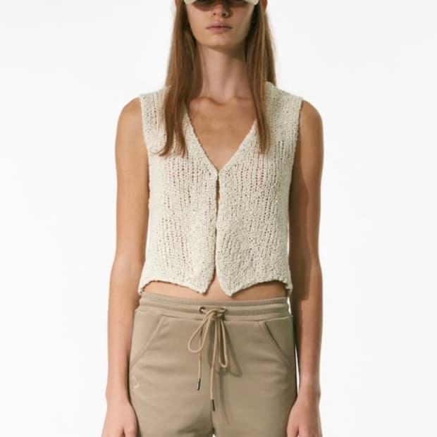 더오픈프로덕트 캔달제너 차정원 니트조끼베스트