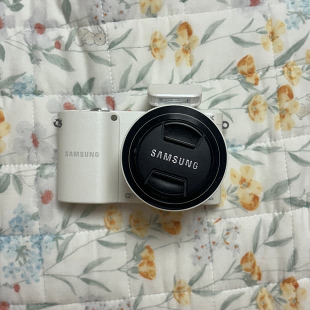 삼성 NX1000 미러리스 카메라y2k