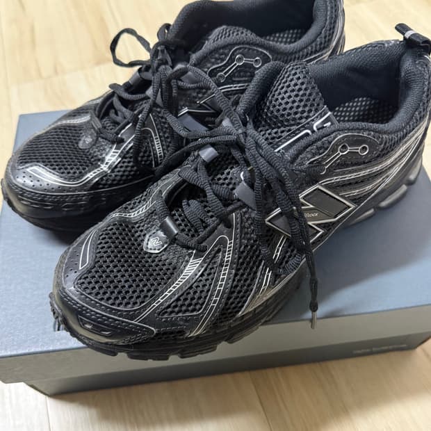 뉴발란스1906R 블랙 실버 메탈릭 280