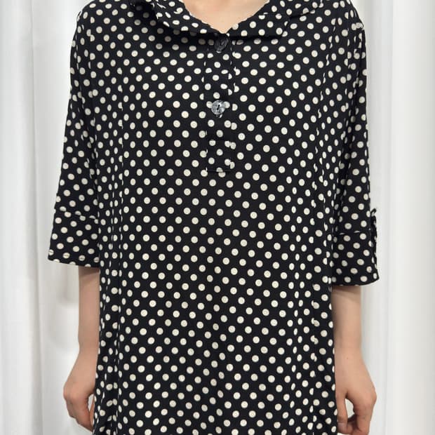 dot button blouse