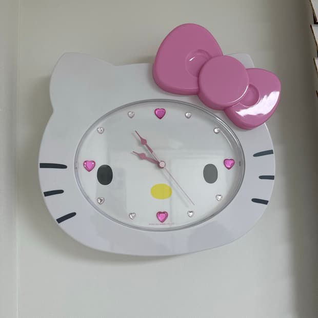고전) 헬로키티 보석 시계