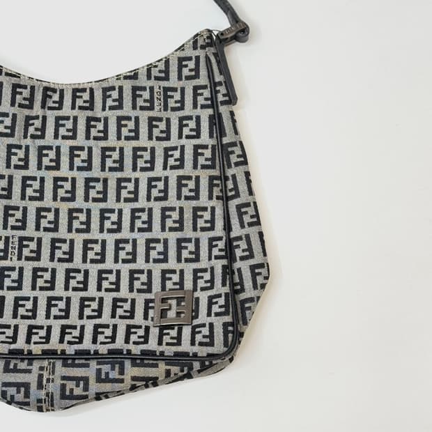 FENDI 주키노 오이스터 숄더백
