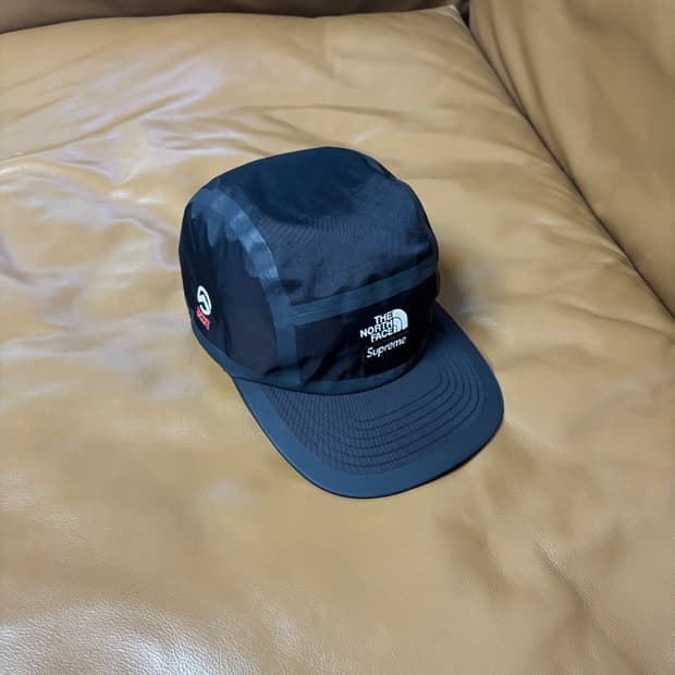 Supreme 슈프림x노스페이스 써밋 블랙 캠프캡 모자 (Black)