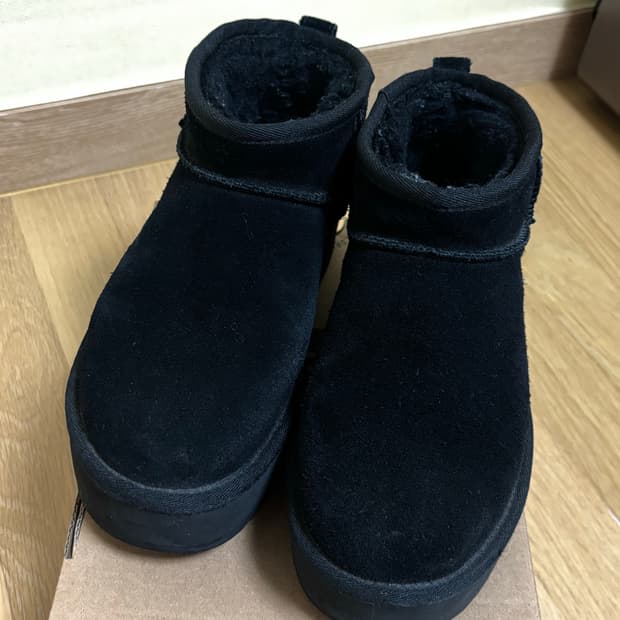 어그 울트라 미니 플랫폼 블랙 240 미국제품