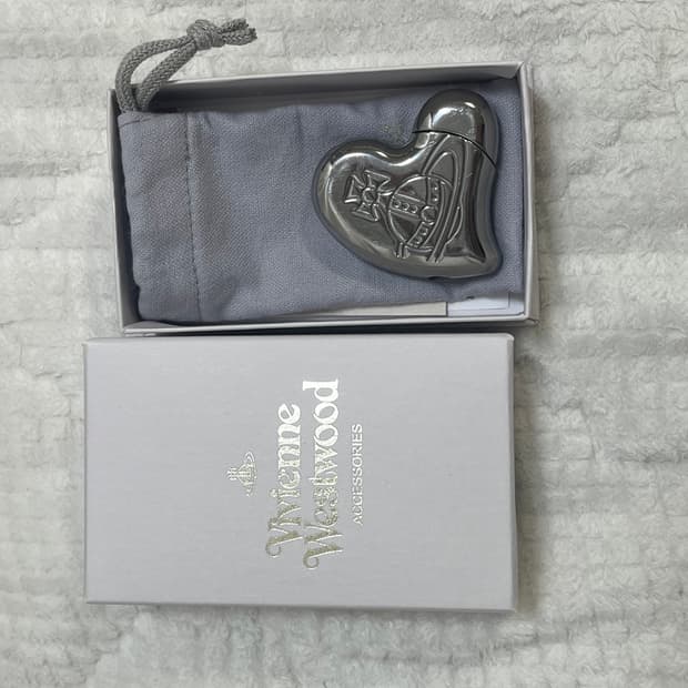 비비안 웨스트우드 하트 라이터