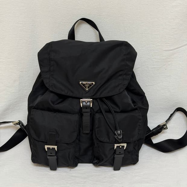 정품 프라다 포코노 나일론 투포켓 백팩 블랙 미디움