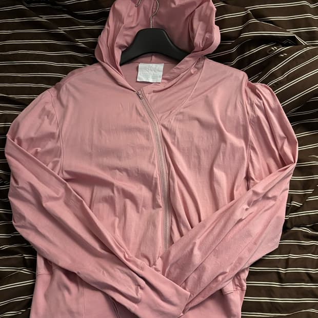 ee누마레 핑크 커브드집업 ss시즌