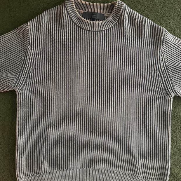 kith 롱슬리브 니트