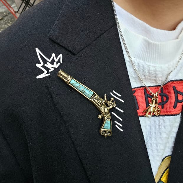 Flintlock Pistol 터키석 브로치